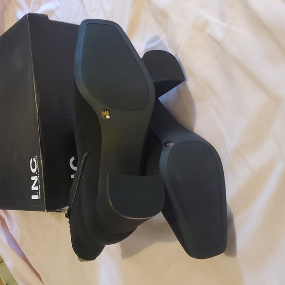 Suede INC International Concepts Women's Black Heeled Boots - Picture 5 of 10